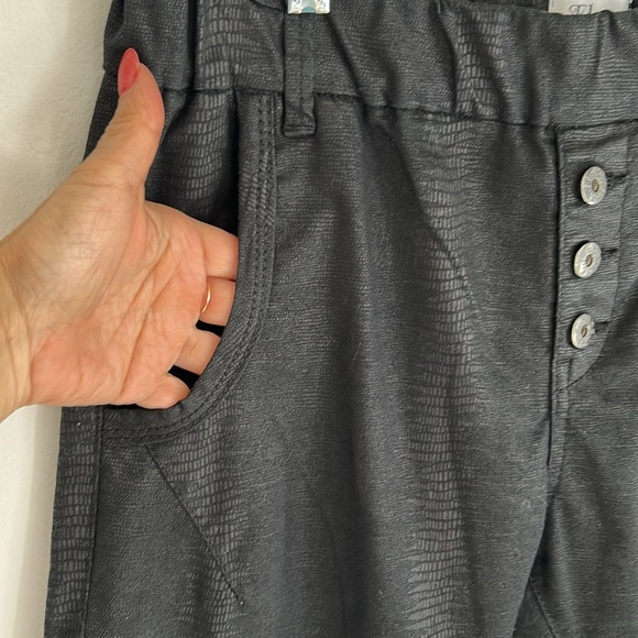 Bevy Flog Black Snakeprint Button Fly Pants - Picture 7 of 9